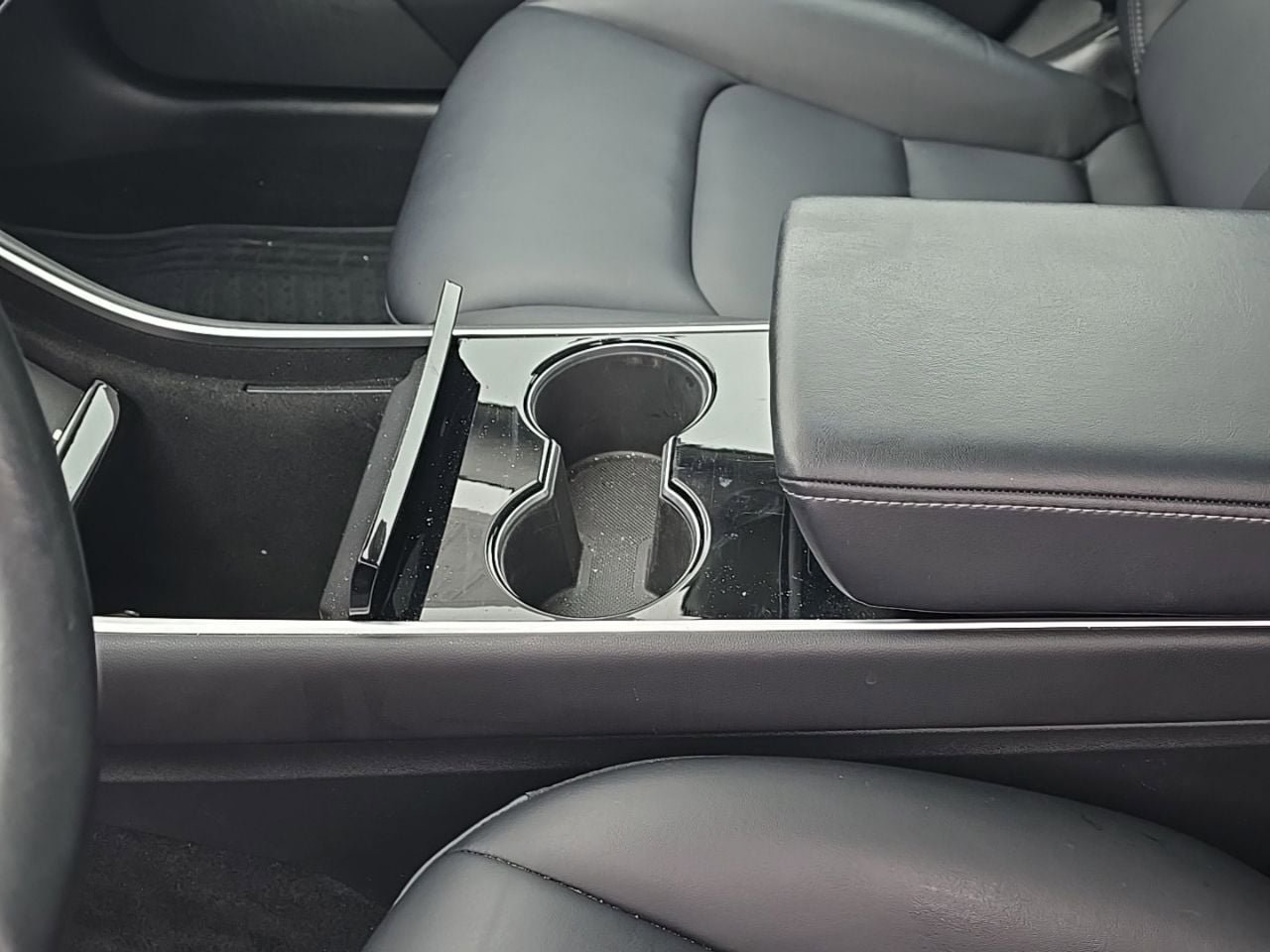Used 2018 Tesla Model 3 AWD/4WD image 17