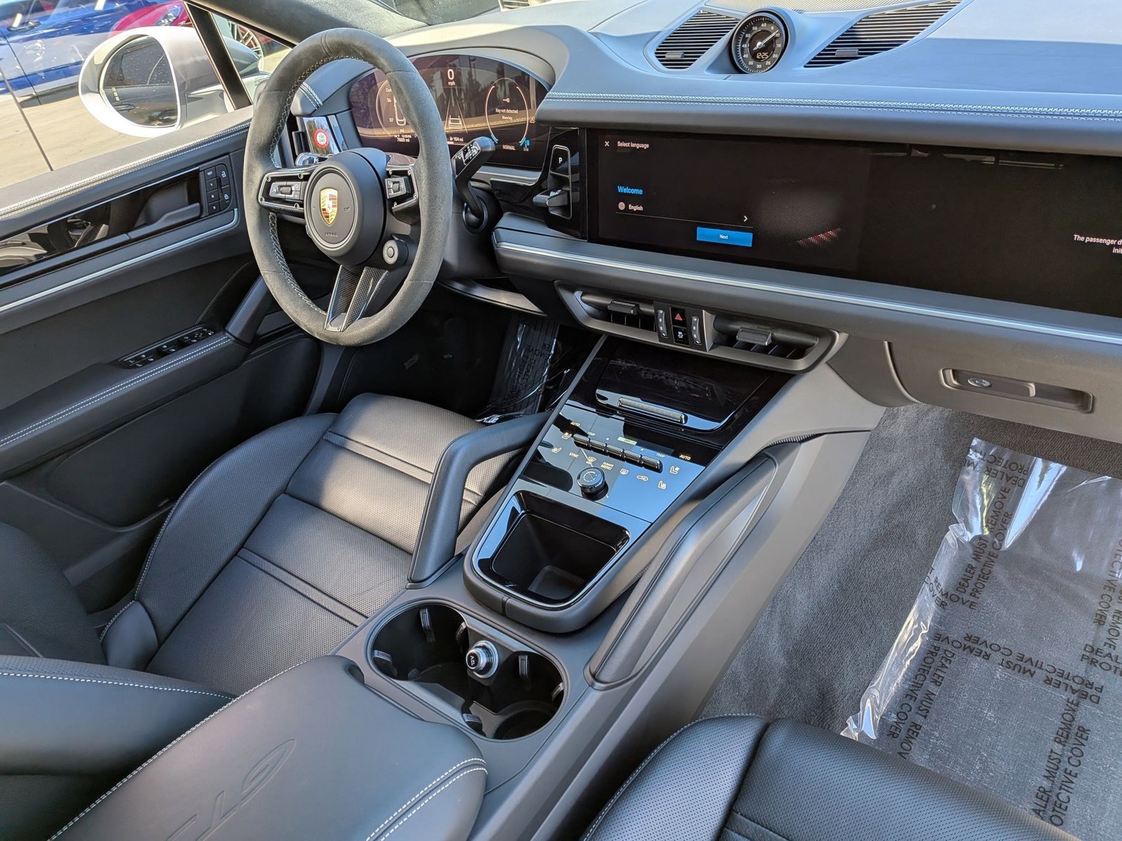 Certified 2025 Porsche Cayenne GTS image 27