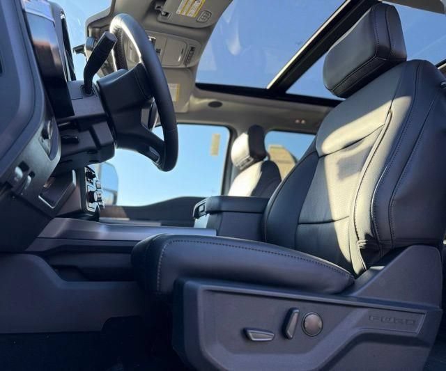 New 2026 Ford F250 Lariat w/ Lariat Ultimate Package AWD/4WD image 15