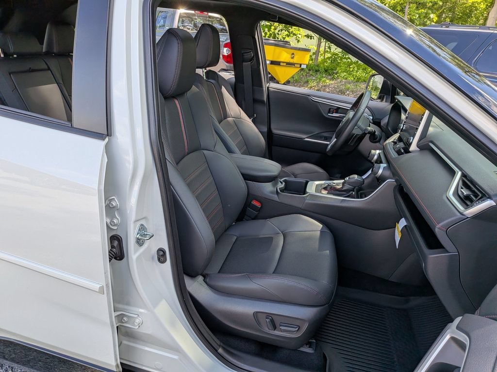 Used 2022 Toyota RAV4 XSE w/ Premium Package AWD/4WD image 23