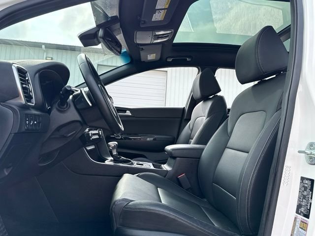 Certified 2022 Kia Sportage Nightfall Edition w/ Nighfall AWD Premium Package image 21