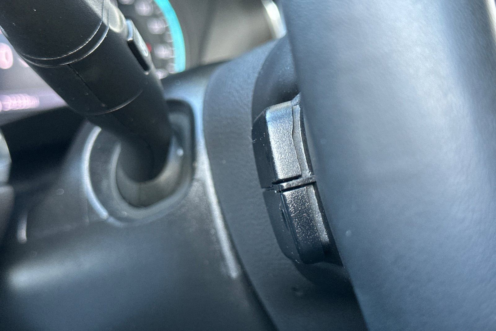 Used 2023 Chevrolet Traverse LT image 38