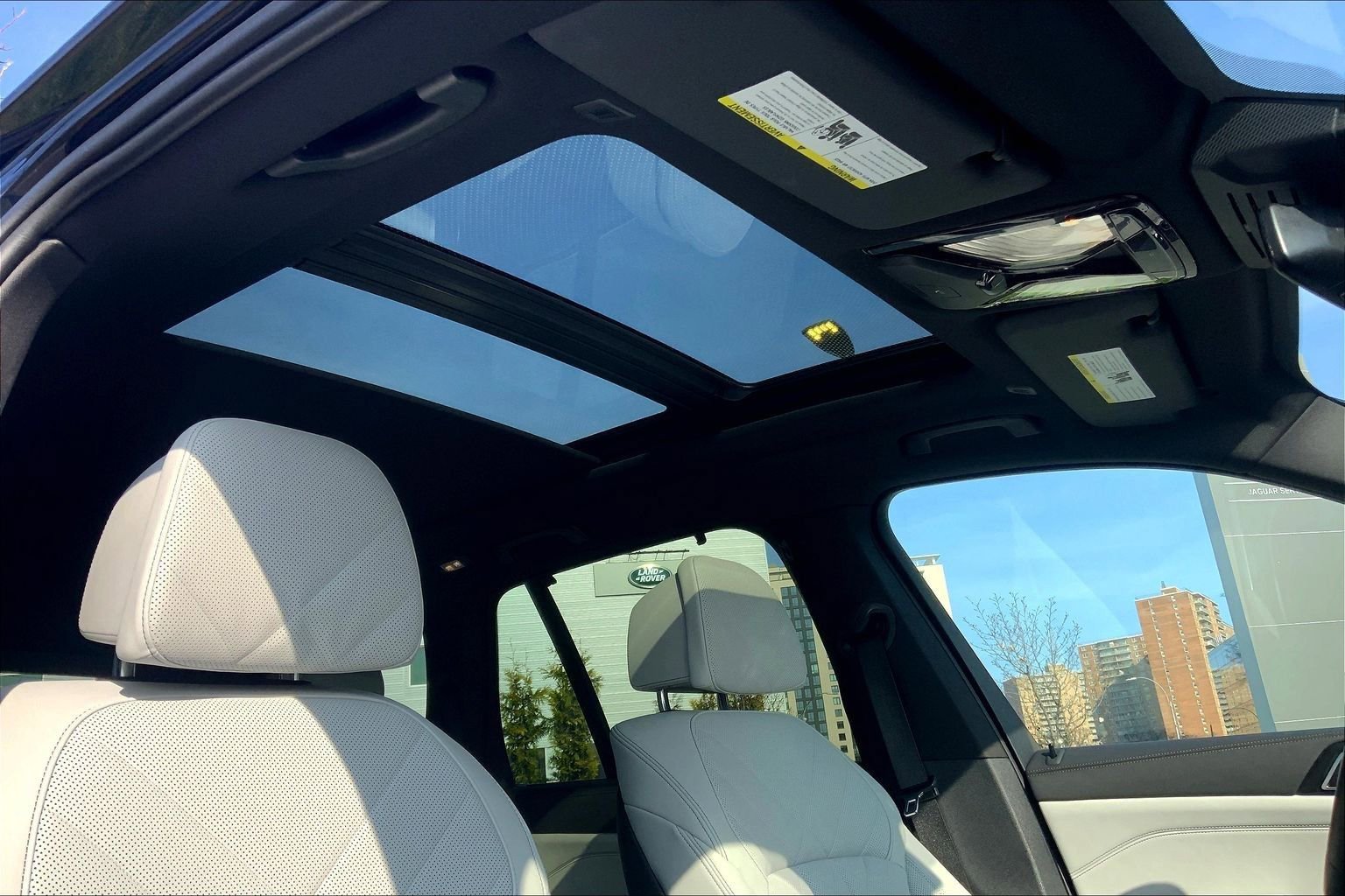 Used 2024 BMW X5 M60i image 14