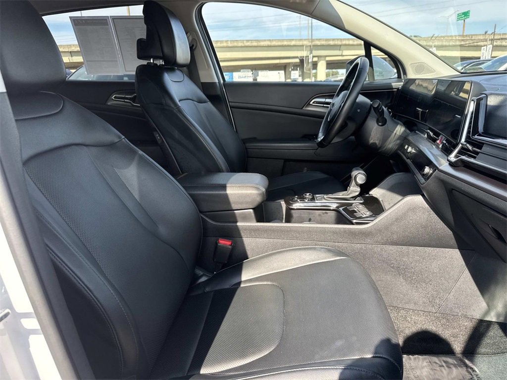 Certified 2023 Kia Sportage EX image 25