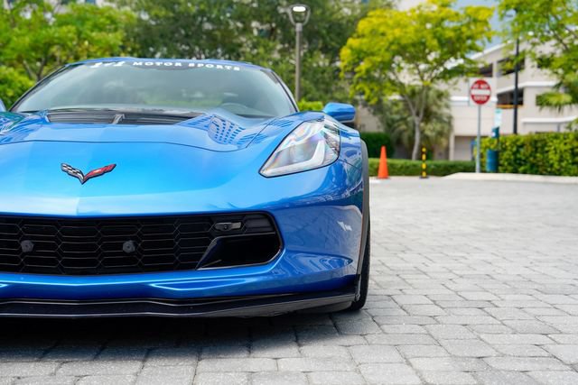 Used 2016 Chevrolet Corvette Z06 w/ 3LZ Preferred Equipment Group RWD image 8
