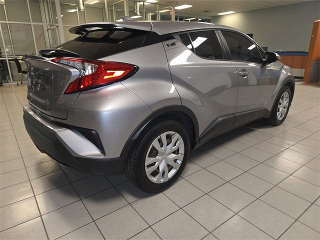 Used 2020 Toyota C-HR LE image 8