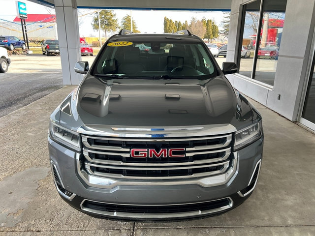 Used 2022 GMC Acadia SLT w/ LPO, Roadside Safety Package AWD/4WD image 3