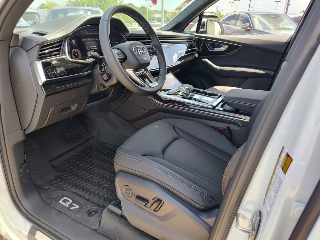 New 2026 Audi Q7 3.0T Premium Plus AWD/4WD image 2