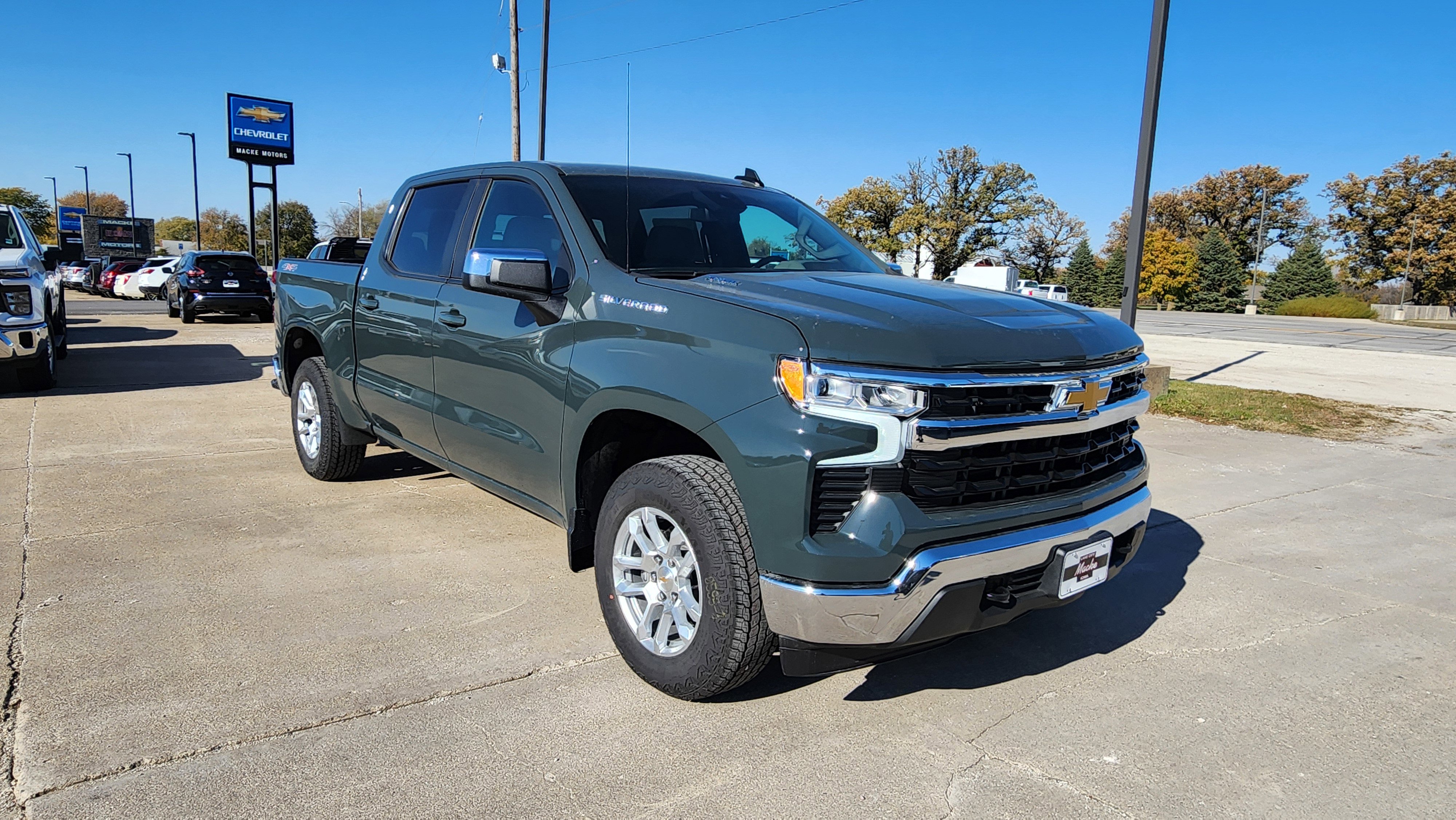 New 2026 Chevrolet Silverado 1500 LT w/ Leather Package image 3