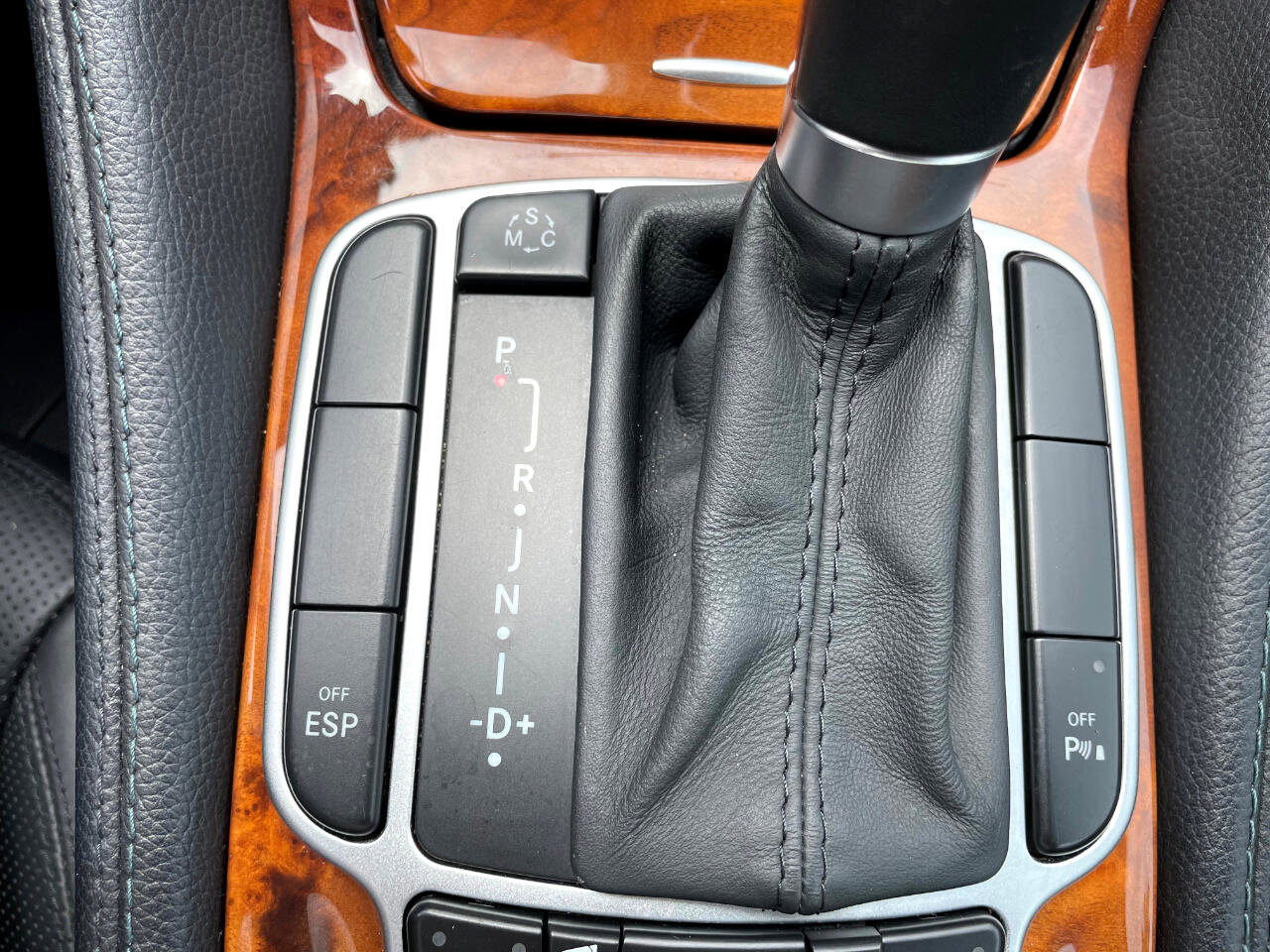 Used 2009 Mercedes-Benz SL 550 image 23