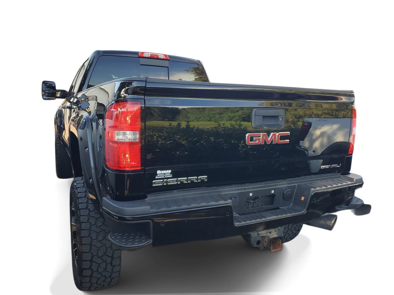 Used 2018 GMC Sierra 2500 Denali w/ Duramax Plus Package AWD/4WD image 3