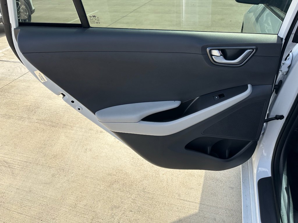 Used 2021 Hyundai Ioniq Blue image 25
