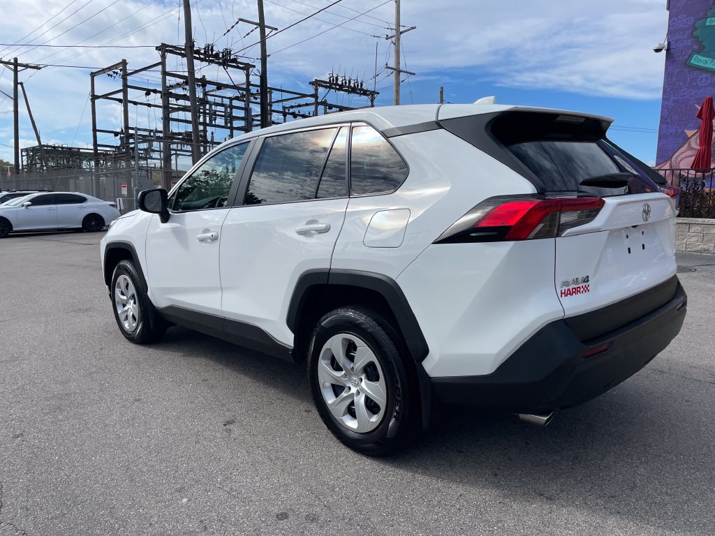 Certified 2023 Toyota RAV4 LE AWD/4WD image 3