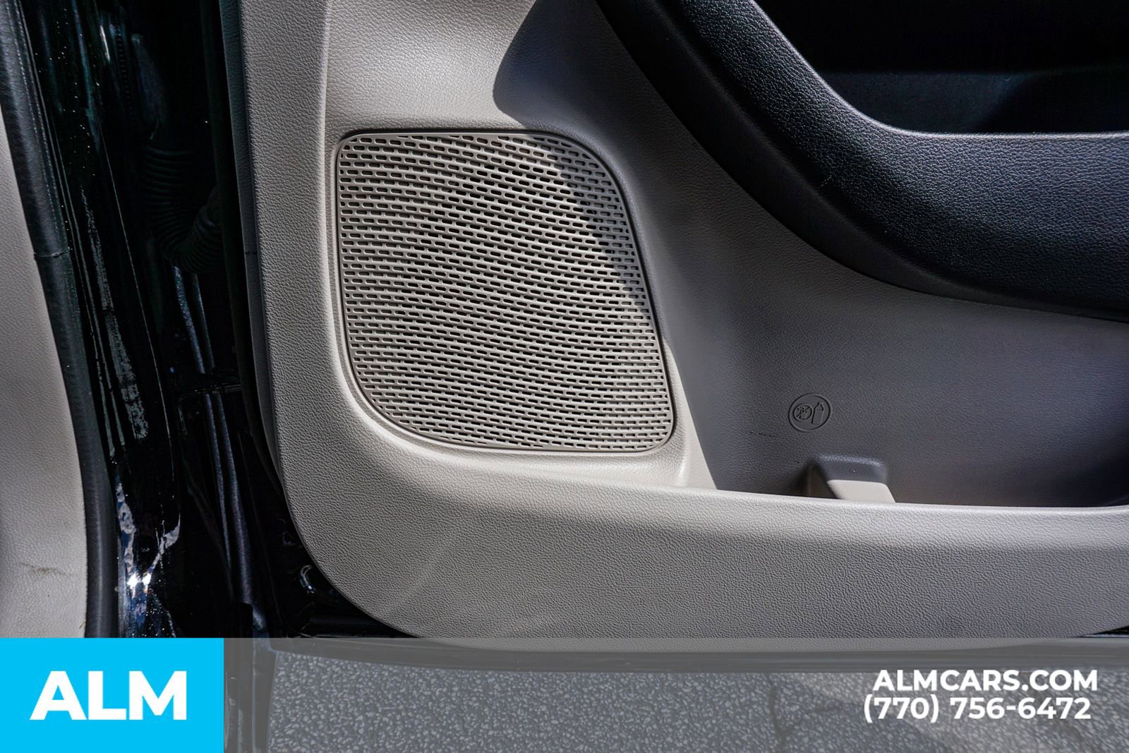 Used 2024 Chrysler Pacifica Touring-L image 51