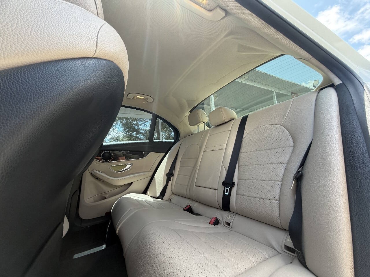 Used 2015 Mercedes-Benz C 300 Sedan image 15