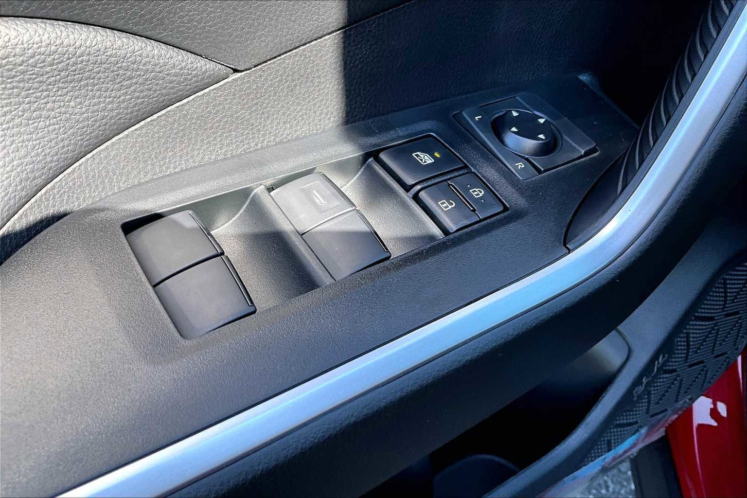 New 2025 Toyota RAV4 LE image 19