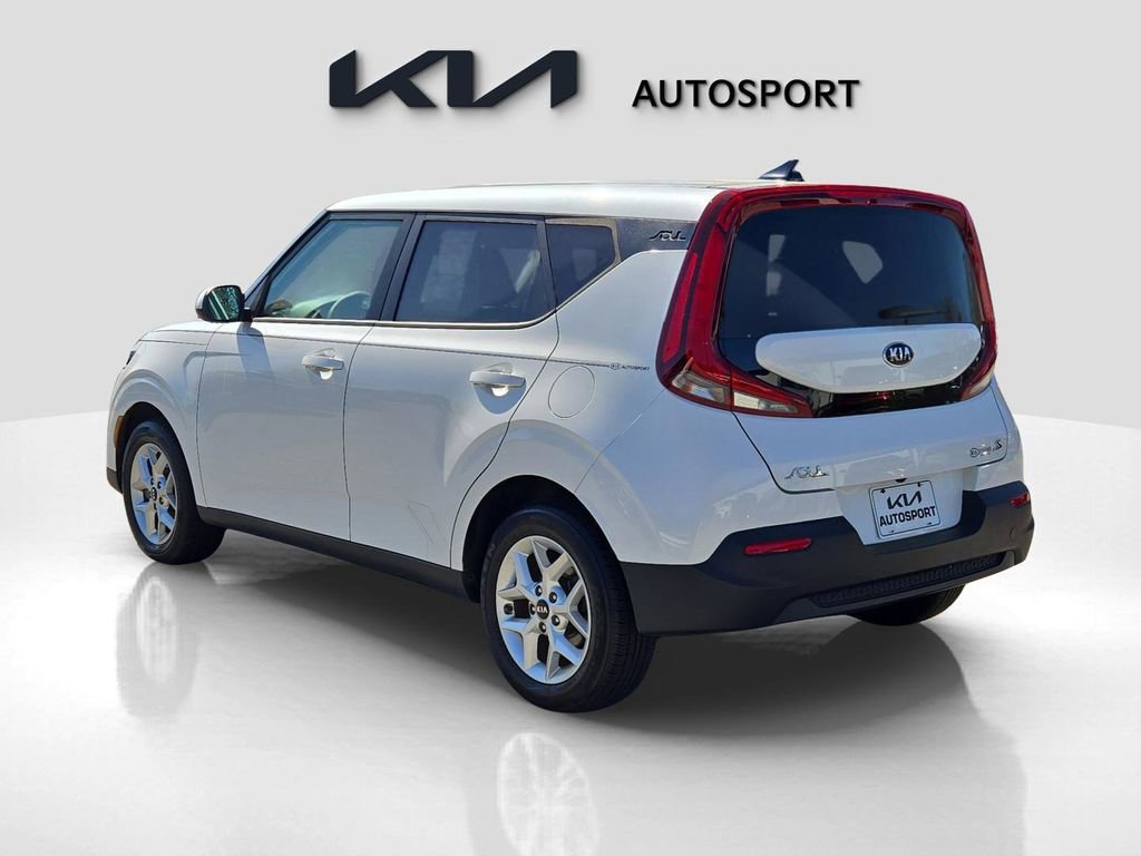 Certified 2020 Kia Soul S image 10