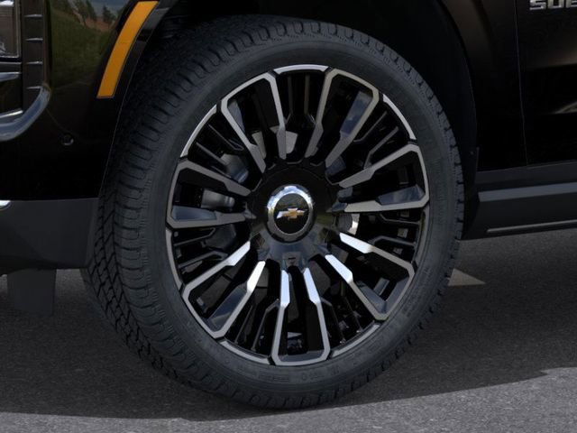 New 2025 Chevrolet Suburban High Country image 9