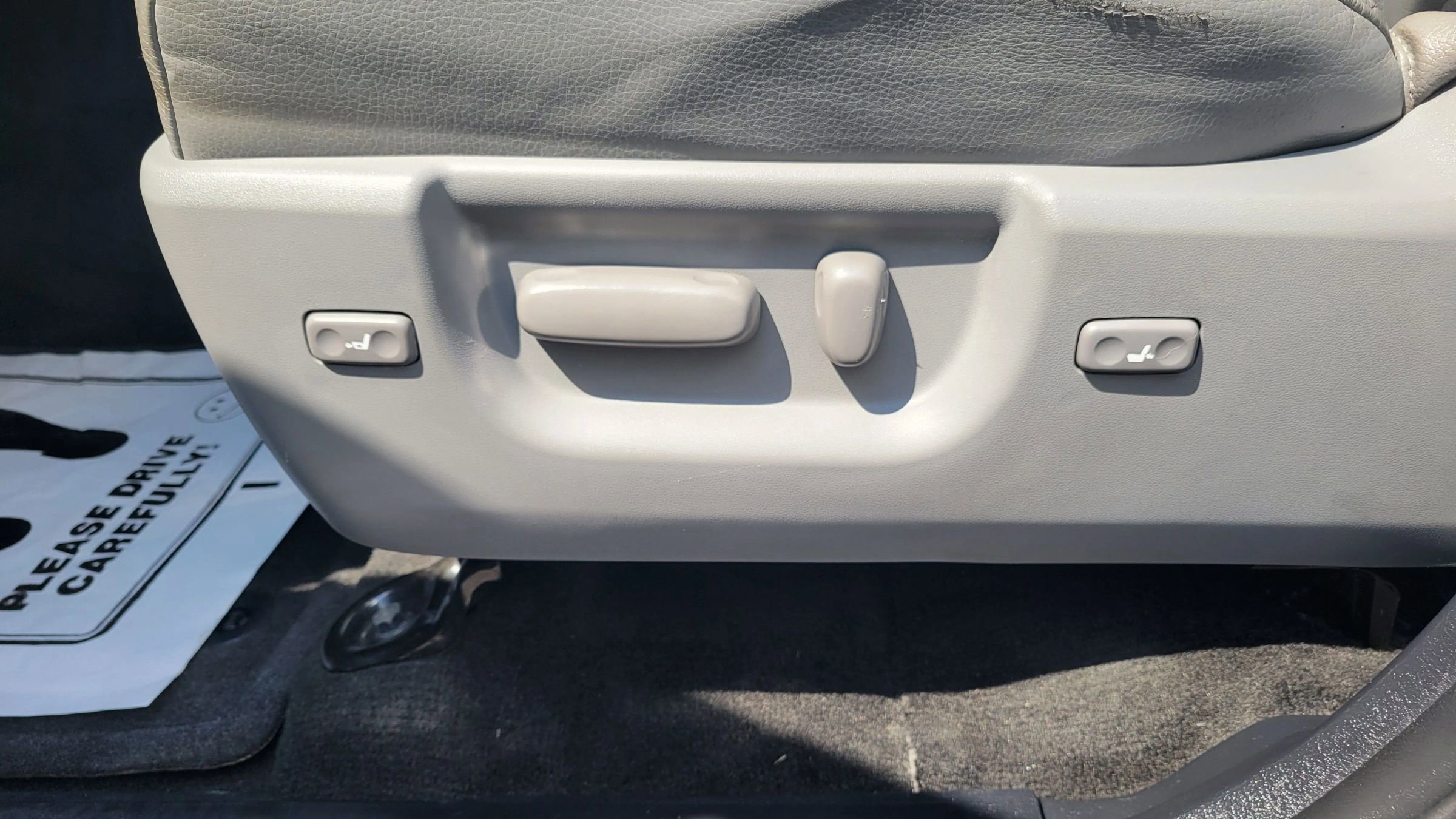 Used 2015 Toyota Sequoia Limited image 27