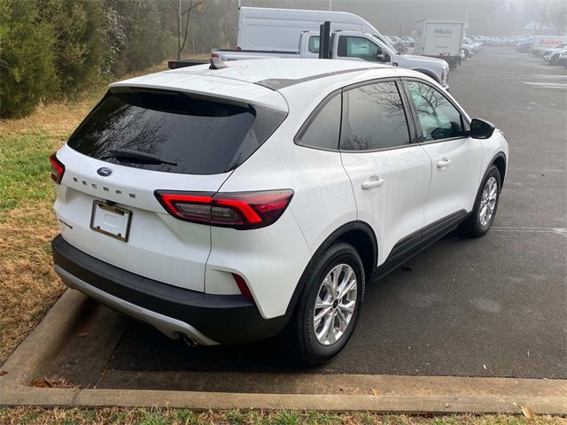 Used 2025 Ford Escape Active image 30