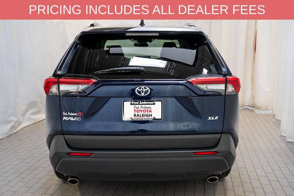 Used 2025 Toyota RAV4 XLE w/ Weather Package FWD image 4