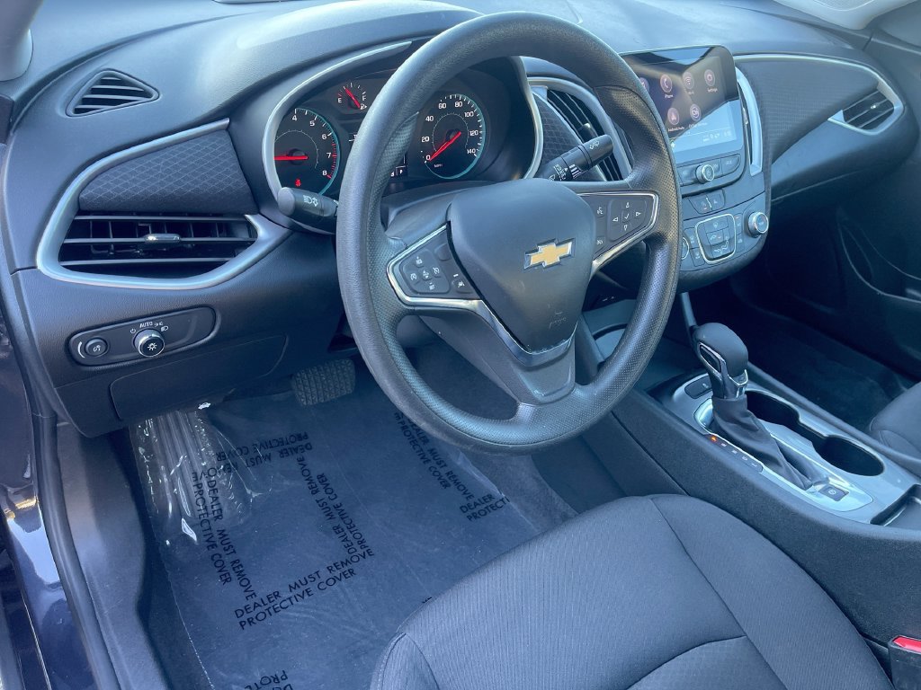 Used 2023 Chevrolet Malibu LS FWD image 32