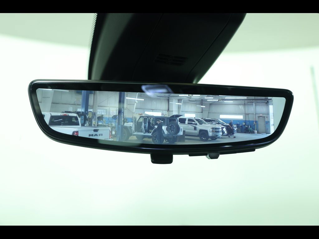 Used 2023 Chevrolet Silverado 2500 High Country w/ Z71 Off-Road Package image 29