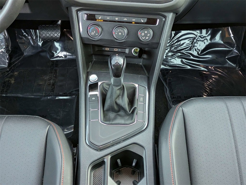 Used 2024 Volkswagen Tiguan Wolfsburg Edition image 23