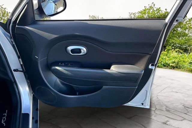 Used 2016 Kia Soul image 20