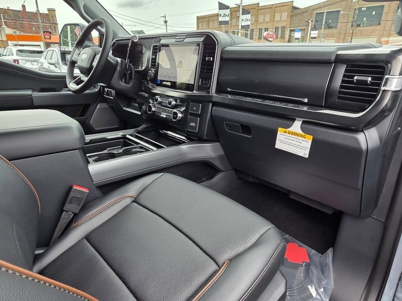 New 2026 Ford F250 Lariat w/ Black Appearance Package AWD/4WD image 17