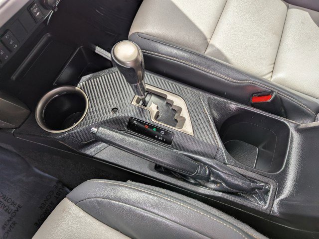 Used 2015 Toyota RAV4 Limited w/ Technology Package image 20
