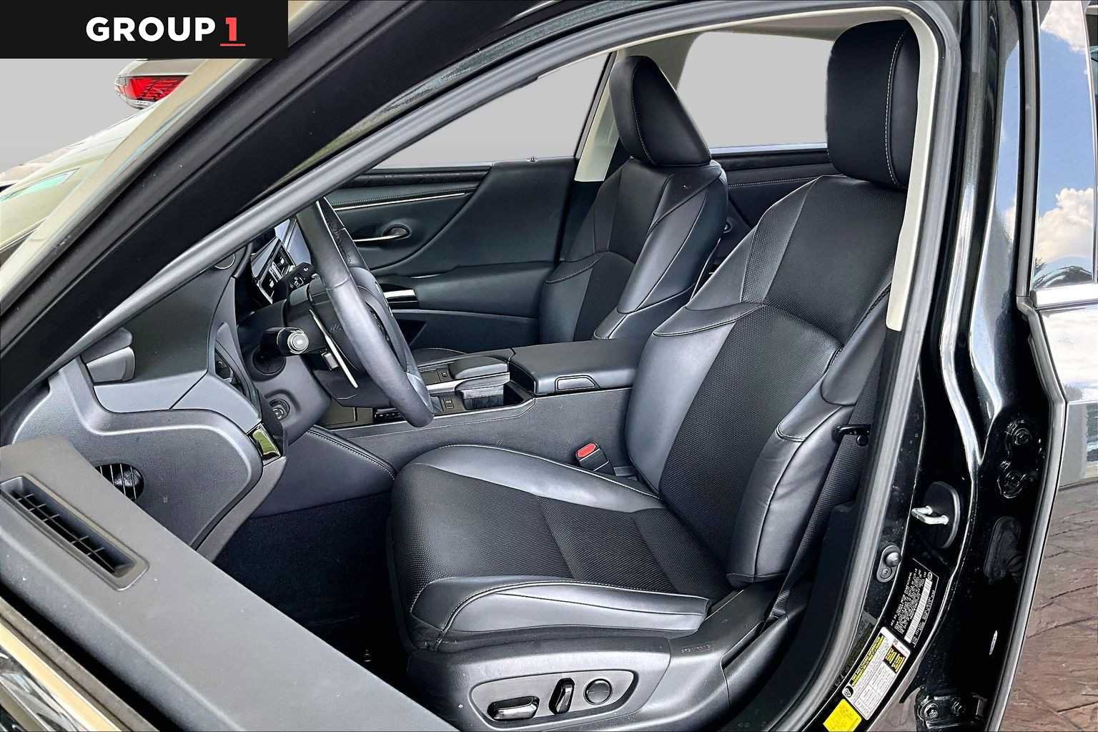 Certified 2022 Lexus ES 350 w/ Premium Package FWD image 7