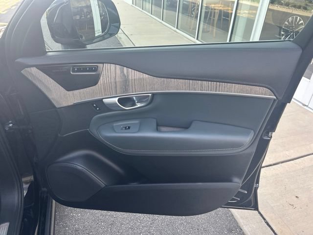 Certified 2023 Volvo XC90 B6 Ultimate w/ Protection Package Premier AWD/4WD image 13