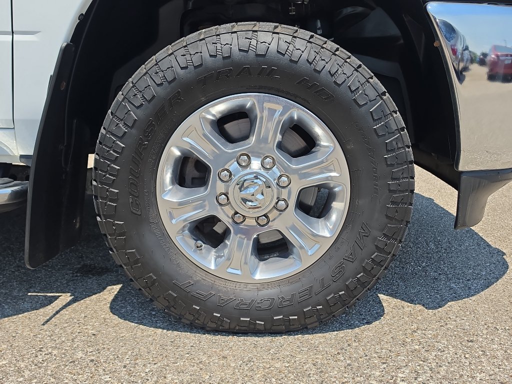 Used 2022 RAM 3500 Big Horn w/ Level C Equiment Group AWD/4WD image 11