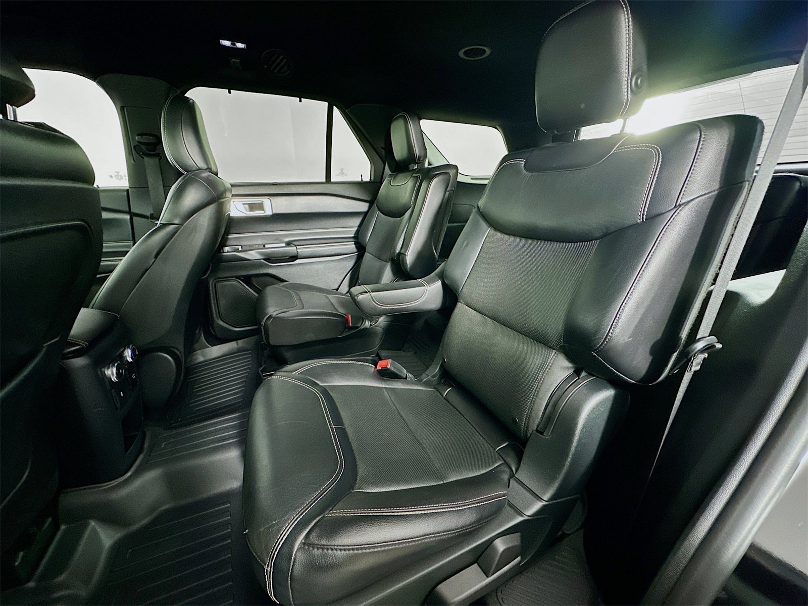 Used 2020 Ford Explorer ST w/ Premium Technology Package image 24