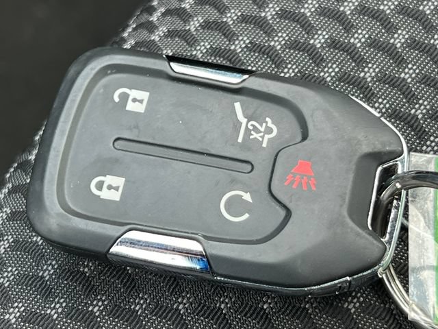 Used 2023 GMC Acadia SLE w/ Driver Convenience Package FWD image 34