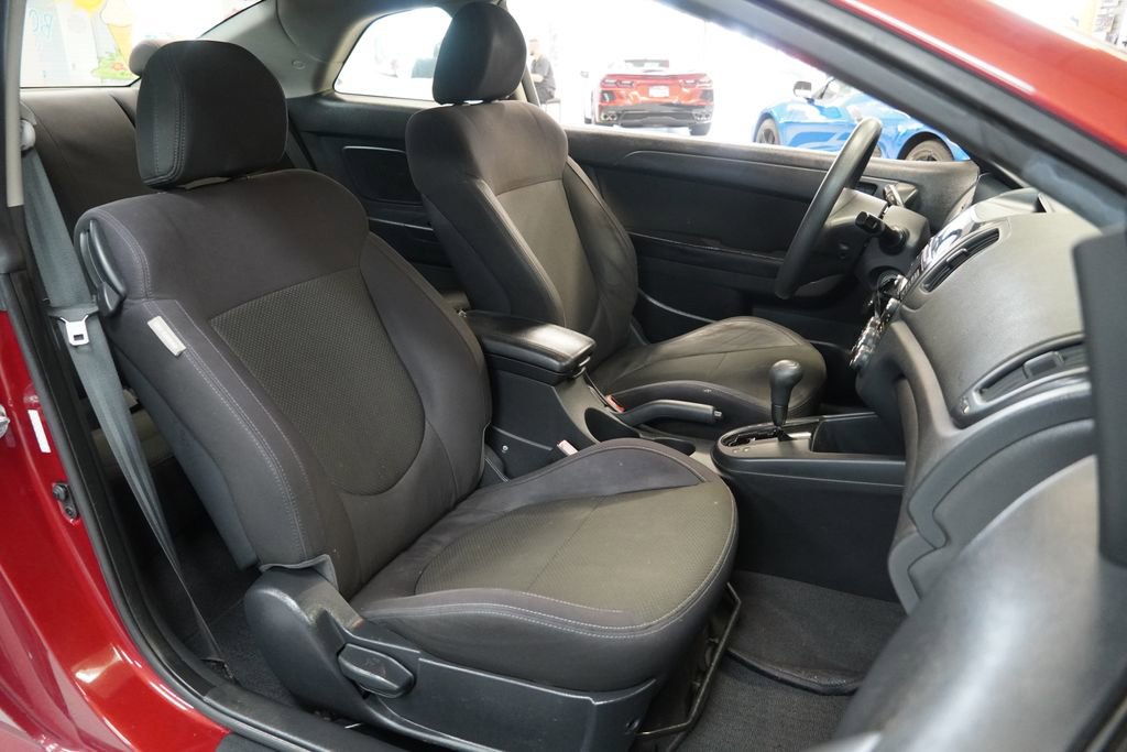 Used 2010 Kia Forte Koup EX image 28