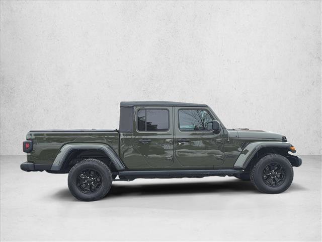 Used 2023 Jeep Gladiator Willys image 4