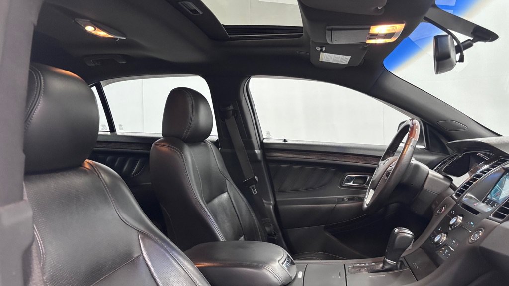 Used 2016 Ford Taurus Limited FWD image 20