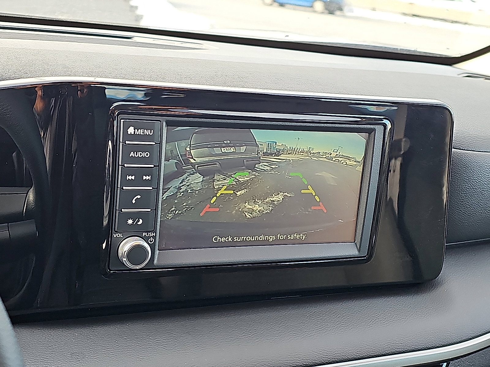 Certified 2025 Nissan Kicks S image 17