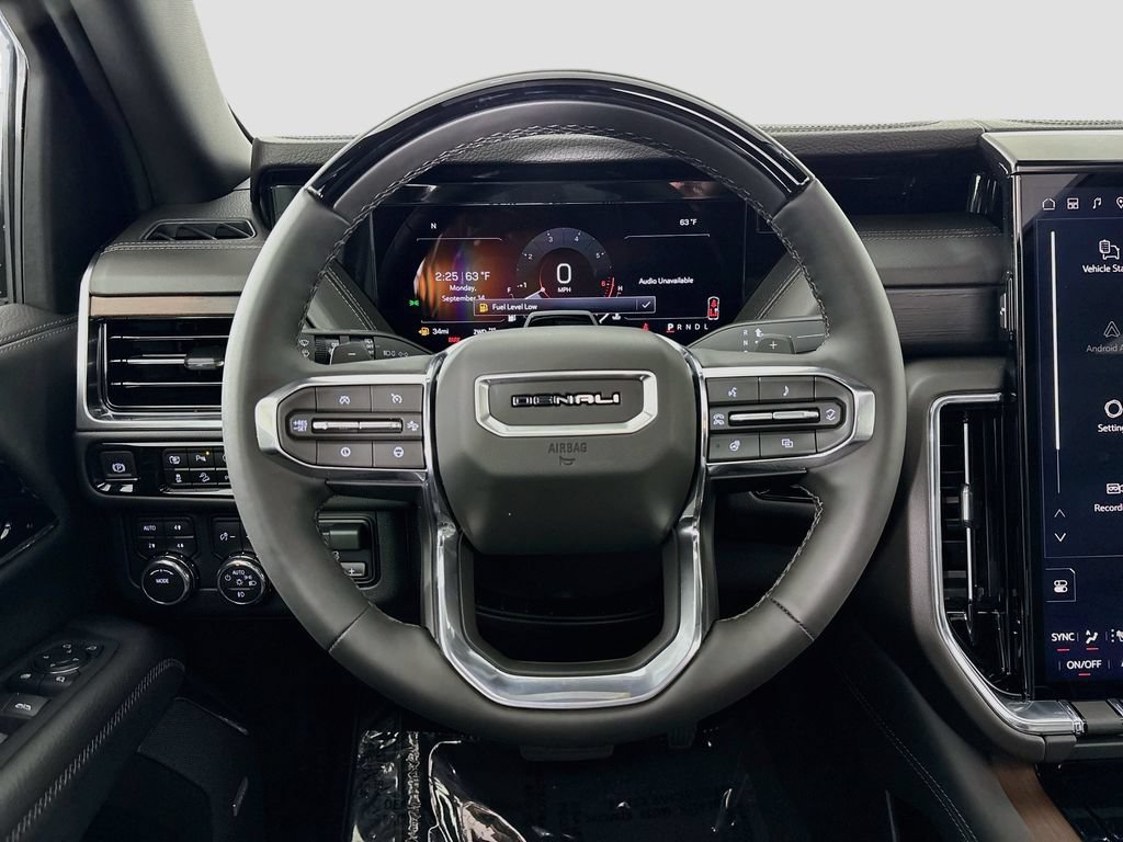 New 2026 GMC Yukon Denali w/ Denali Reserve Package AWD/4WD image 11