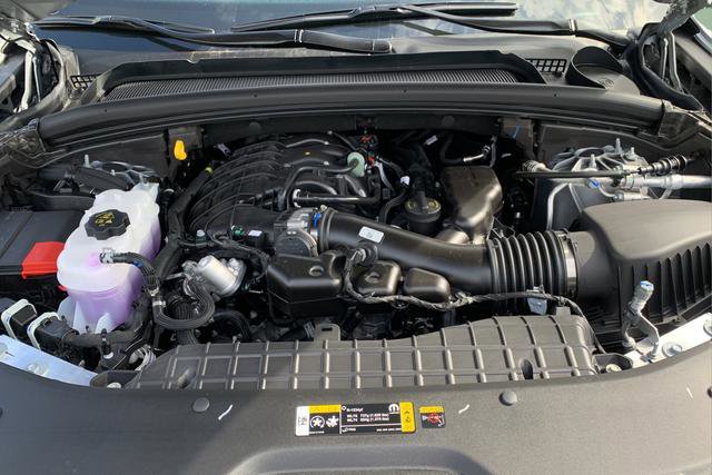 New 2025 Jeep Grand Cherokee Altitude image 12