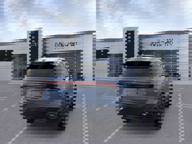 New 2026 Lincoln Nautilus Premier image 8