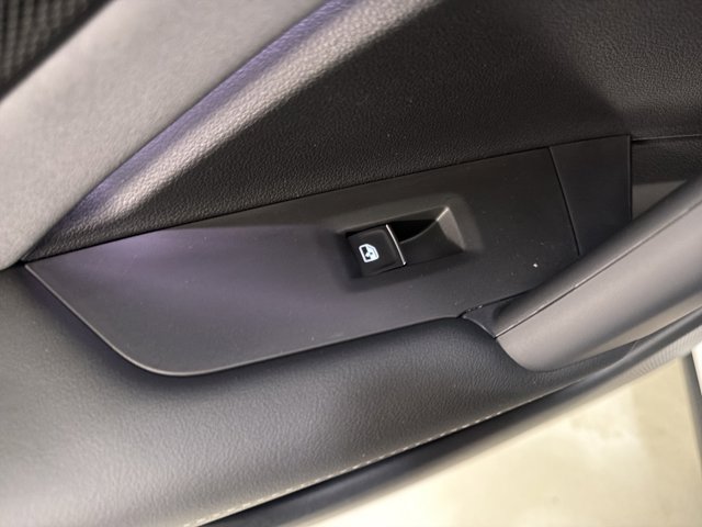 New 2026 Volkswagen Tiguan SE R-Line AWD/4WD image 25