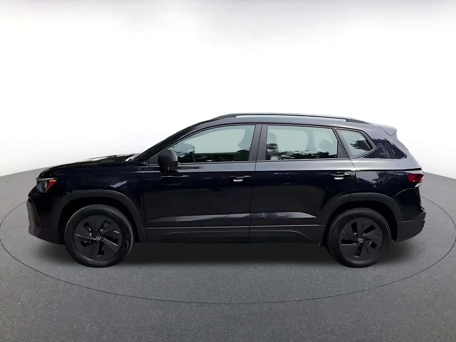 Used 2026 Volkswagen Taos S FWD image 10