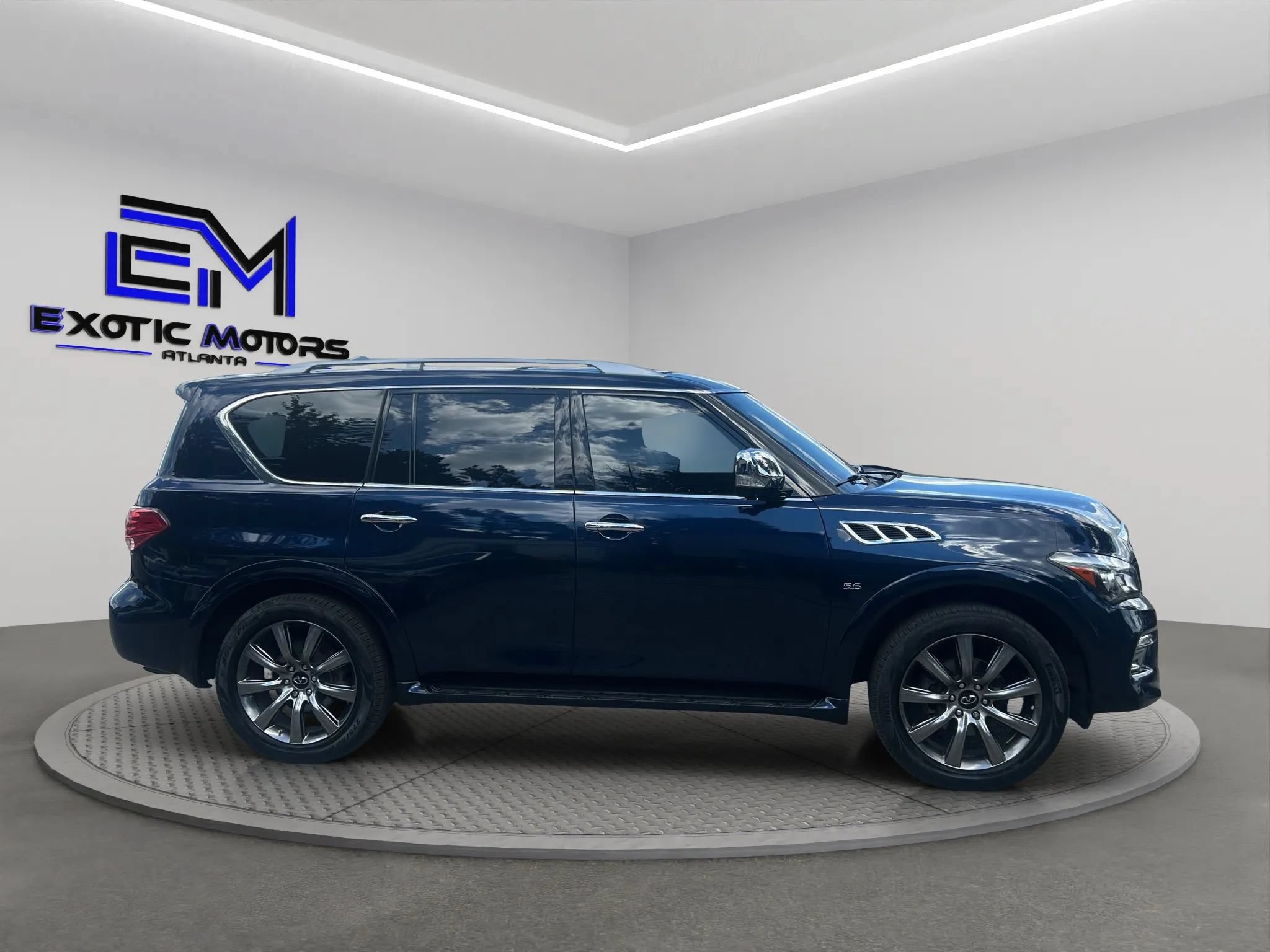 Used 2017 INFINITI QX80 Signature Edition RWD image 6
