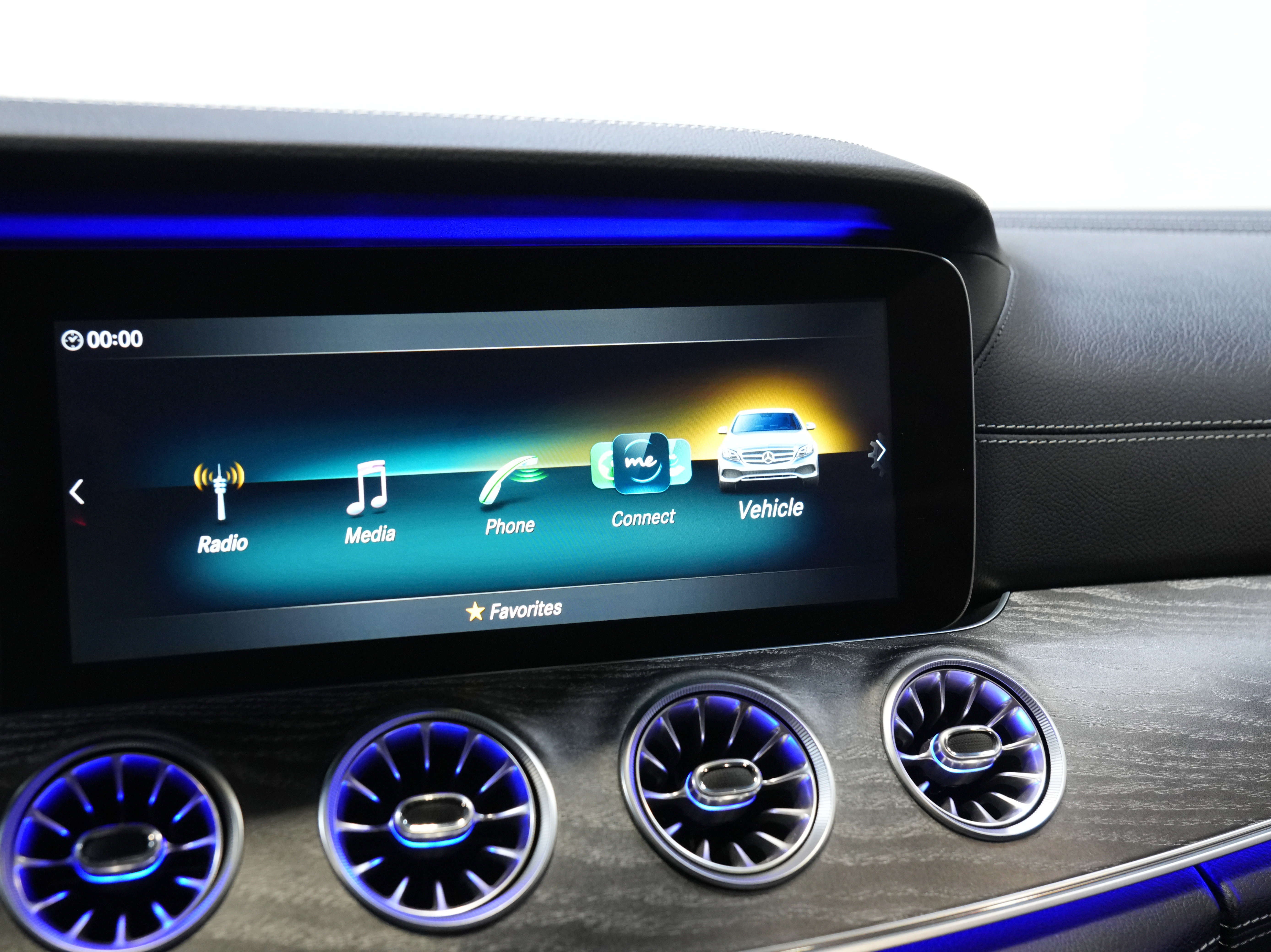 Used 2019 Mercedes-Benz AMG GT 63 w/ AMG Aerodynamics Package image 51