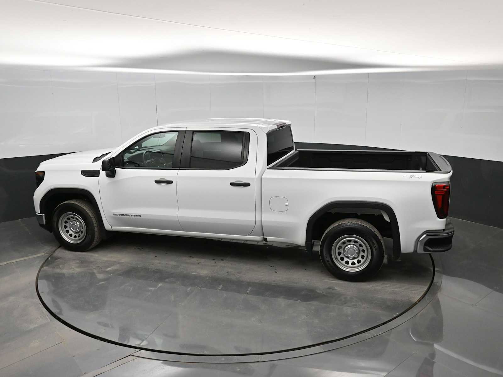 Used 2023 GMC Sierra 1500 Pro w/ Pro Value Package image 24