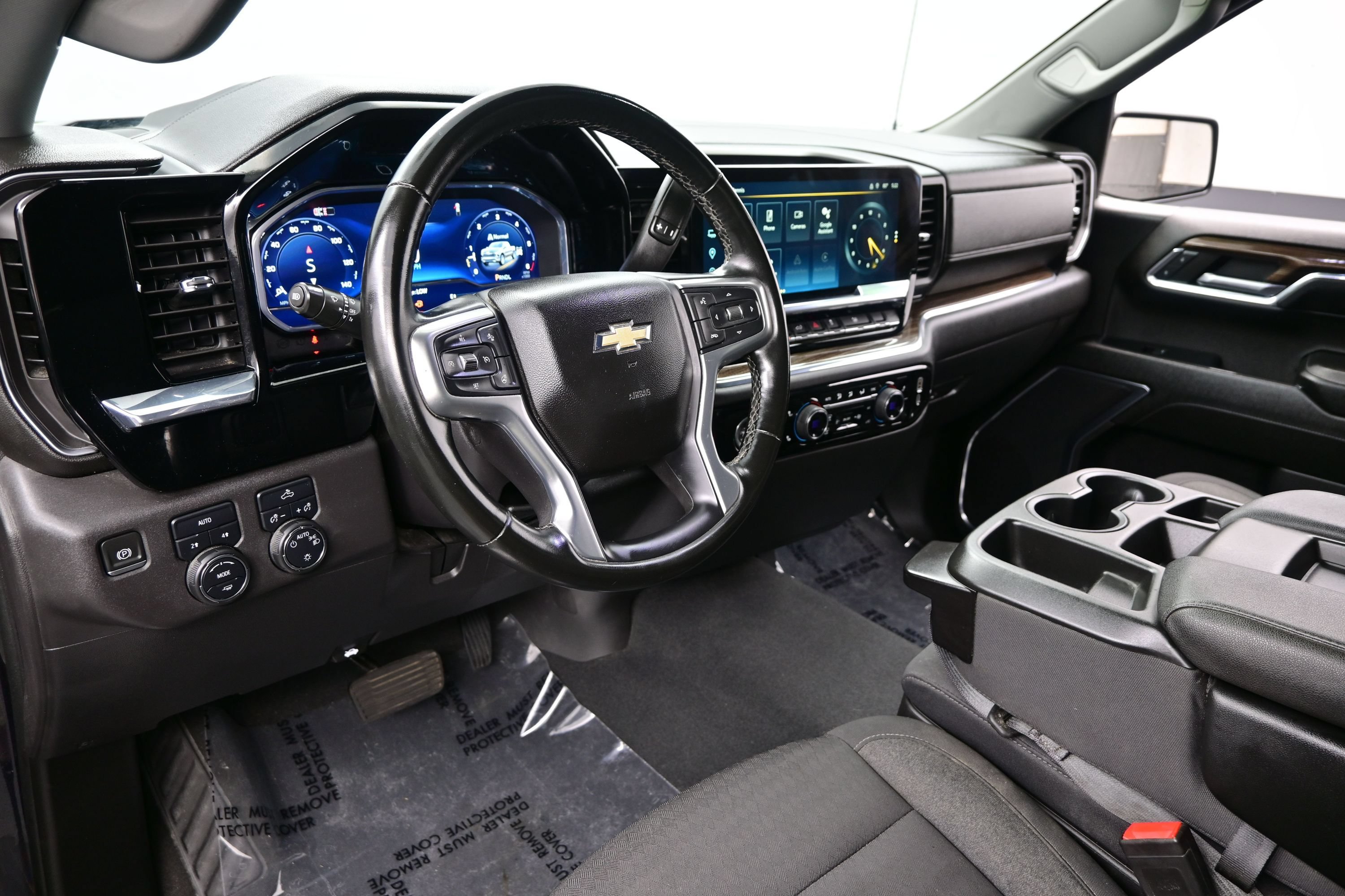 Used 2024 Chevrolet Silverado 1500 LT AWD/4WD image 13