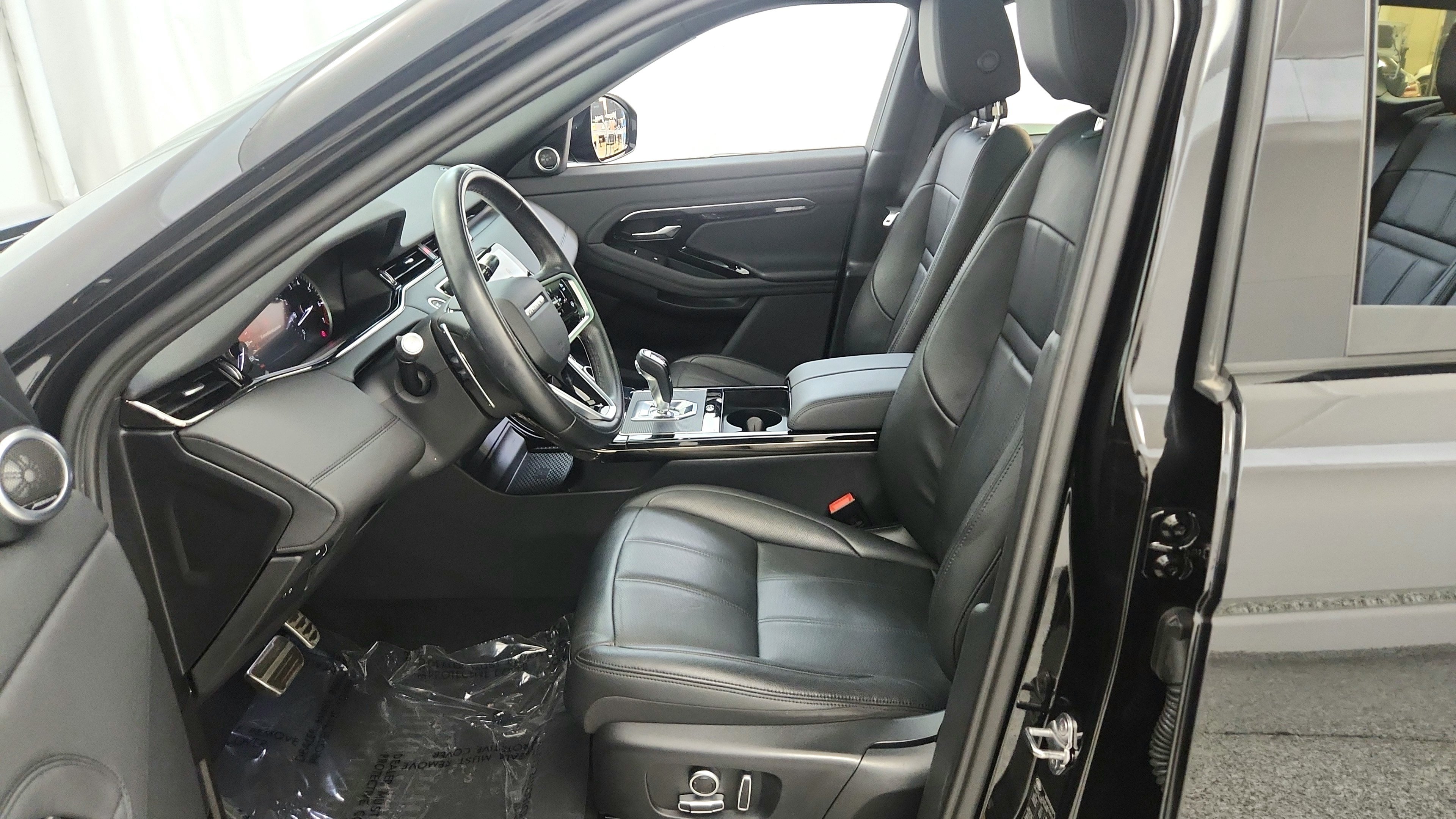 Used 2022 Land Rover Range Rover Evoque R-Dynamic SE AWD/4WD image 21
